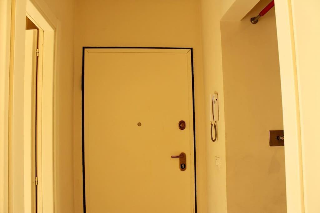 شقة Modern 3Br Near Santa Maria Novella Station فلورنس المظهر الخارجي الصورة